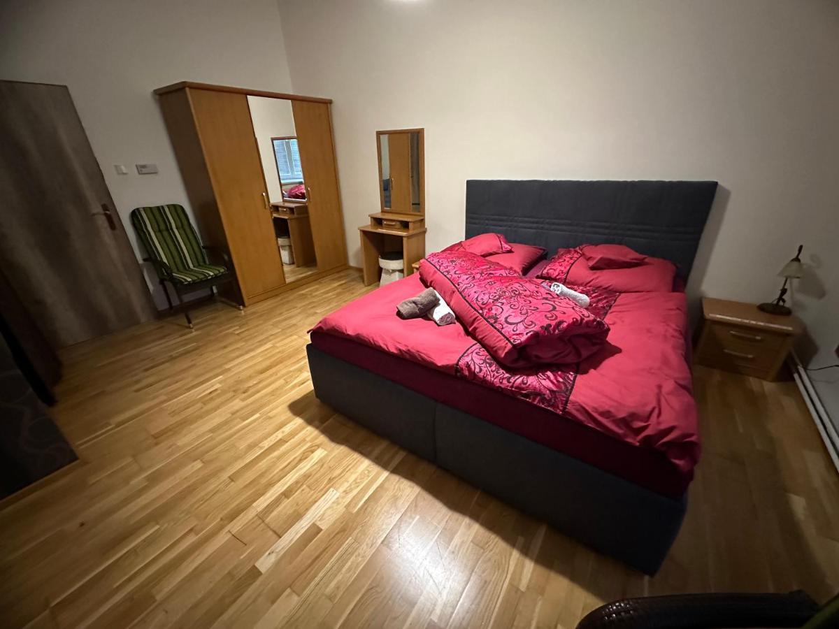 Sonja Holiday Home Ostrava Buitenkant foto